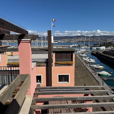 Apartment Giulia Múggia Eksteriør bilde